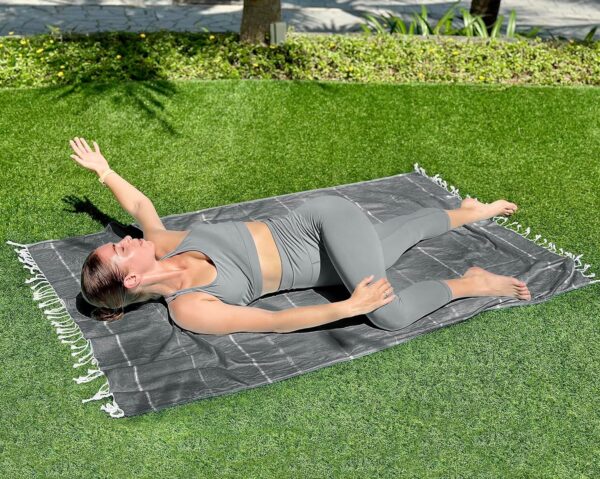 10% Off On Utopia Towels Pack of 2 Turkish Beach Towel, 40 by 72 Inches, Oversized 100% Cotton - Image 3